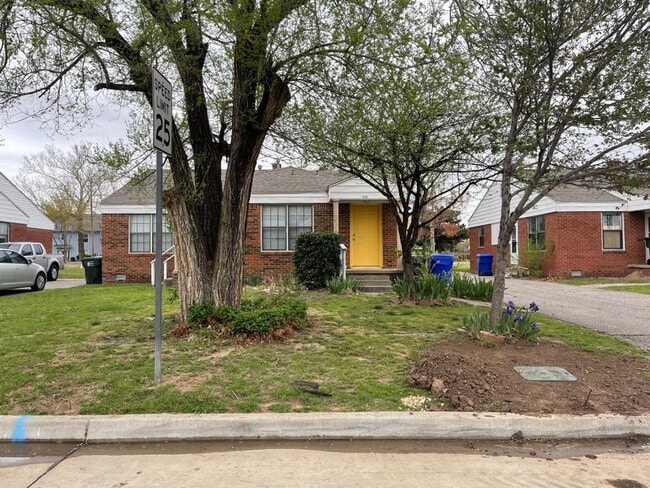 property at 1135 Arkansas St