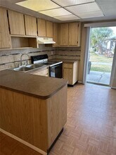 86 Las Brisas Way in Kissimmee, FL - Building Photo - Building Photo