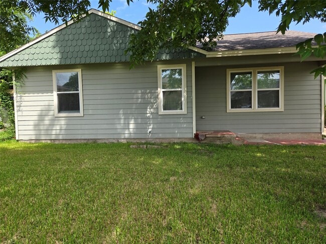 property at 2931 Lidstone St