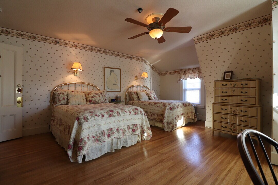 83 Longwood Ave in Brookline, MA - Building Photo