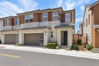 1363 S Shields Ave in Mountain House, CA - Building Photo - Building Photo