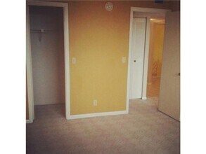 480 Executive Center Dr in West Palm Beach, FL - Building Photo - Building Photo