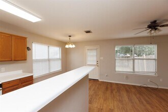 1029 Christopher Ave in Round Rock, TX - Building Photo - Building Photo