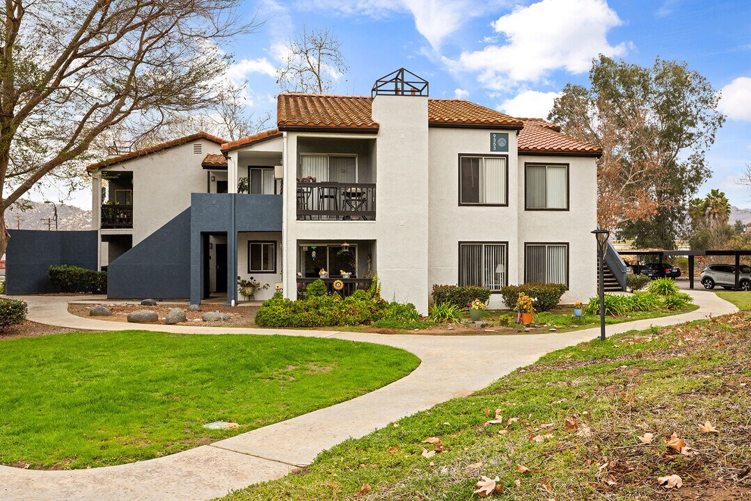 Terre at Creekside in Santee, CA - Building Photo