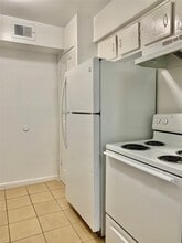 9410 Grannis St in Houston, TX - Building Photo - Building Photo