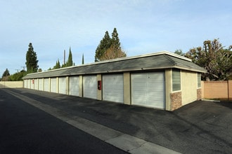 North Cambridge Apartments in Orange, CA - Building Photo - Building Photo