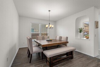 2000 Prickly Pear Dr in Bastrop, TX - Foto de edificio - Building Photo