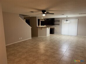 194 Cazador Dr in San Marcos, TX - Building Photo - Building Photo