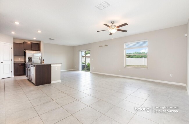 6986 King Crk Dr in Sun City Center, FL - Building Photo - Building Photo