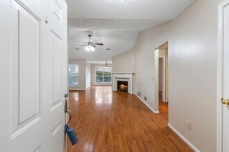 207 N Dreamweaver Cir in Spring, TX - Building Photo - Building Photo