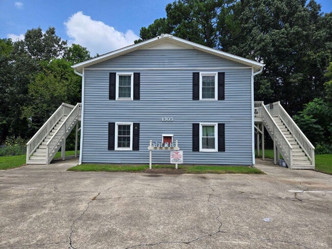 property at 1303 Drew St