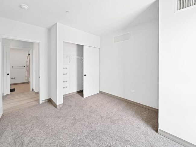 1701 W Webster Ave in Chicago, IL - Building Photo - Building Photo