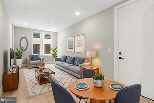 1144 Frankford Ave in Philadelphia, PA - Building Photo