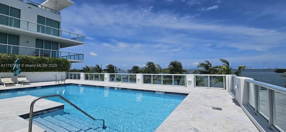 720 NE 62nd St, Unit 509 in Miami, FL - Building Photo