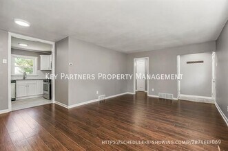 7517 Rainbow Dr in Prairie Village, KS - Building Photo - Building Photo