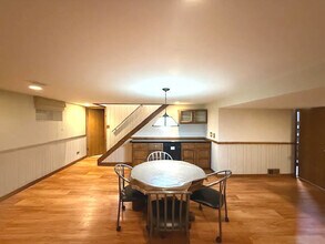 810 S Edgewood Ln in Mount Prospect, IL - Building Photo - Building Photo