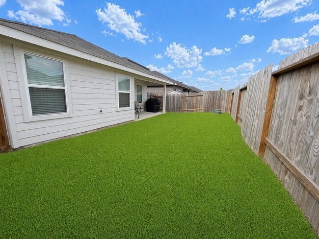 property at 1135 Juniper Vis Dr