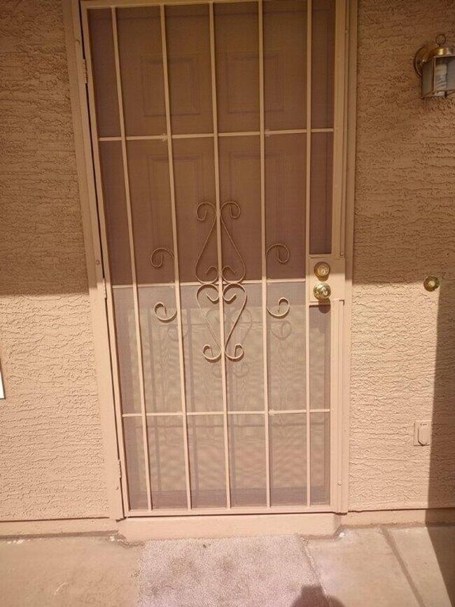 8150 N 112th Ave in Peoria, AZ - Building Photo - Building Photo