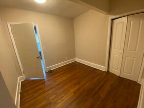 3118 N Main St, Unit #2 in Royal Oak, MI - Foto de edificio - Building Photo