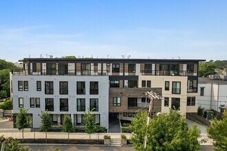 97 Elmwood St in Cambridge, MA - Building Photo - Building Photo