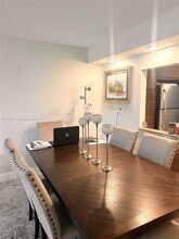 361 S Hollybrook Dr in Pembroke Pines, FL - Building Photo - Building Photo