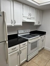 5745 SW 10th Pl in Gainesville, FL - Building Photo - Building Photo