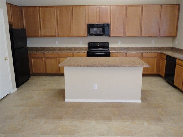 9567 W Frank Ave in Peoria, AZ - Foto de edificio - Building Photo