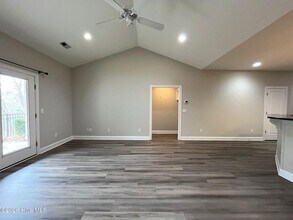 18 Elk Ridge Ln in Southern Pines, NC - Foto de edificio - Building Photo