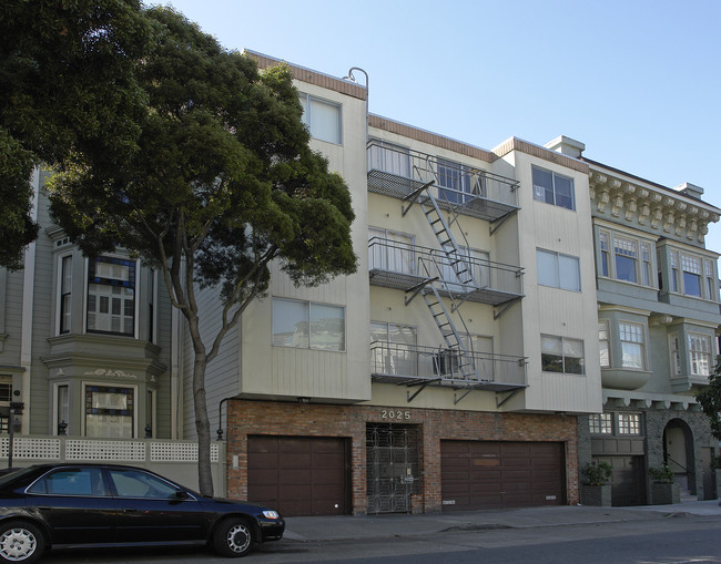 2025 Pine St in San Francisco, CA - Building Photo - Building Photo