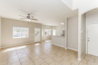 5830 Gentleslope St in Henderson, NV - Building Photo - Building Photo