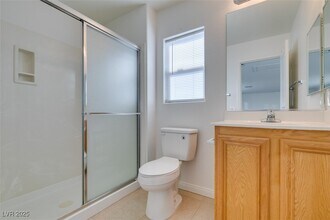 7850 Thunder Echo St in Las Vegas, NV - Building Photo - Building Photo