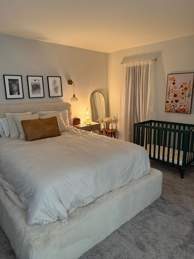 998 Palmer Ave in Camarillo, CA - Building Photo - Building Photo