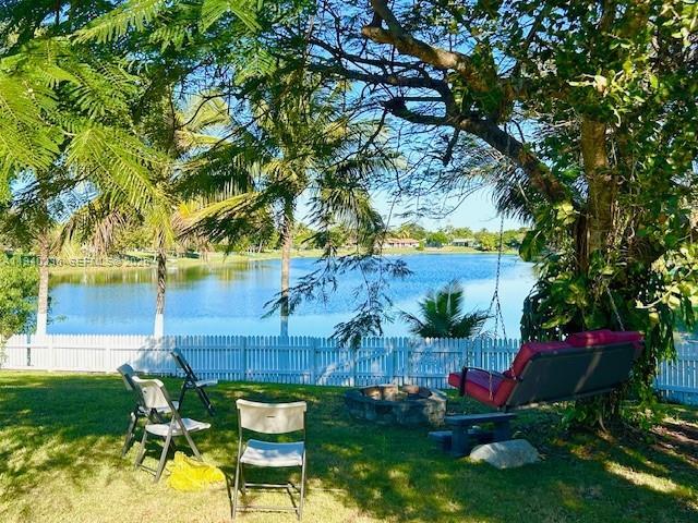 property at 9825 Palmetto Club Dr