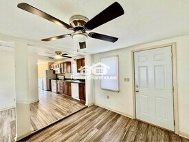 703 Prairie St in Adel, IA - Building Photo