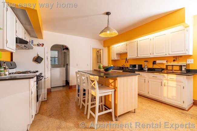 property at 11 Hinckley St
