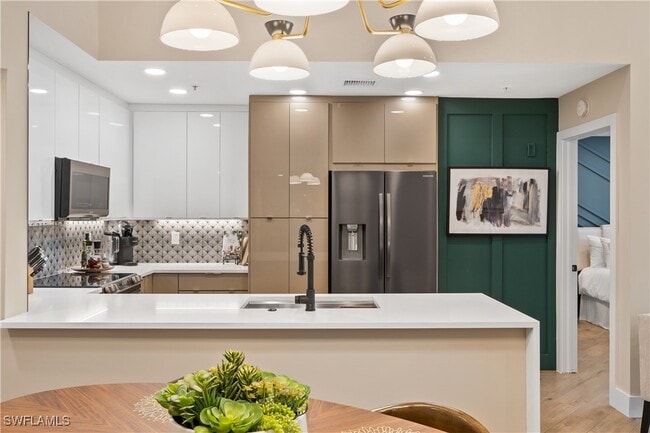 property at 1250 Wildwood Lakes Blvd
