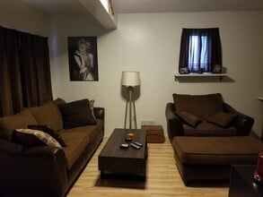 1602 Church St, Unit 2 in Ambridge, PA - Building Photo - Building Photo