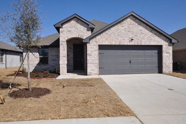 property at 512 Paloma St