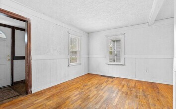 410 Dunlap St in Lansing, MI - Building Photo - Building Photo