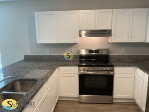 6908 Thurston Rd in Jacksonville, FL - Building Photo - Building Photo