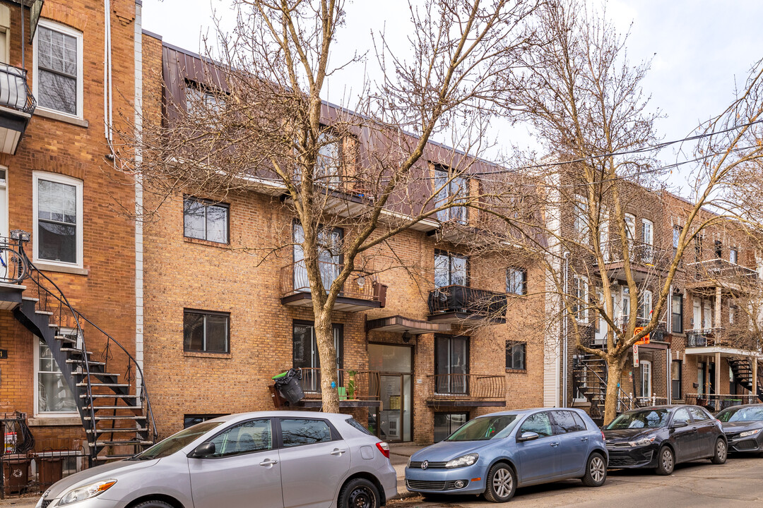 5566 3E Av in Montréal, QC - Building Photo