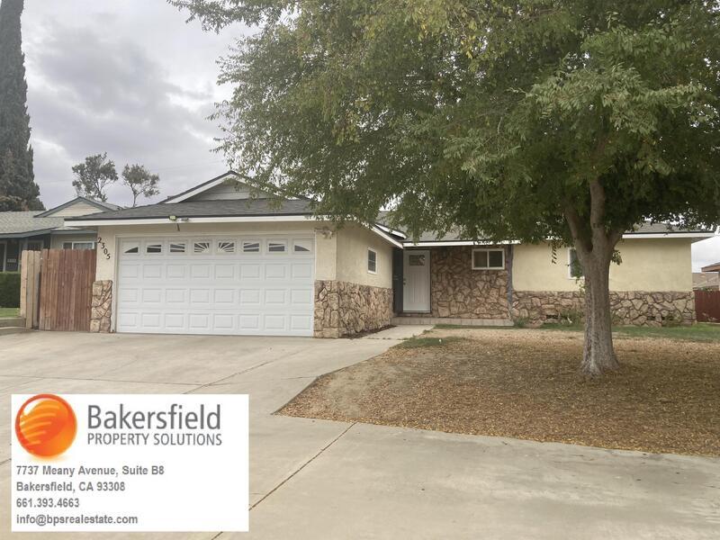 2305 Pageant St in Bakersfield, CA - Foto de edificio