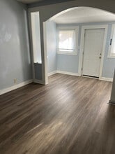 1102 N Elm St in Hutchinson, KS - Building Photo - Building Photo