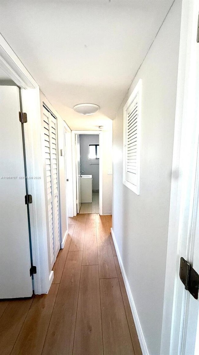 110 SW 108th Ave in Miami, FL - Building Photo - Building Photo