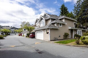 Falcon Gate in Coquitlam, BC - Building Photo