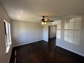 203 W Dale St in Norman, OK - Building Photo