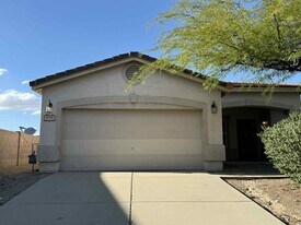 13735 E Shadow Pines Ln in Vail, AZ - Building Photo