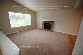 12636 SE 317th St in Auburn, WA - Foto de edificio - Building Photo