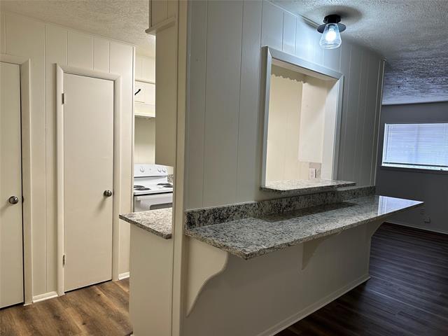 2002 Washington St-Unit -6 in Commerce, TX - Building Photo - Building Photo