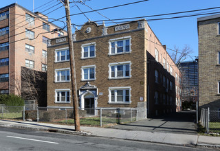 184 Sigourney St in Hartford, CT - Building Photo - Building Photo